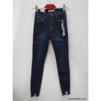 Spodnie jeans damskie A4047  Roz  36-44  1 kolor   